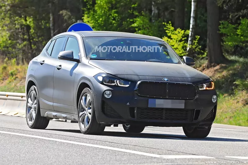 Spy shots of the 2022 BMW X2.