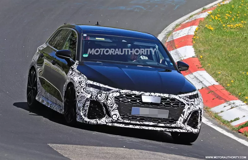 Spy shots of the 2022 Audi RS 3 Sportback