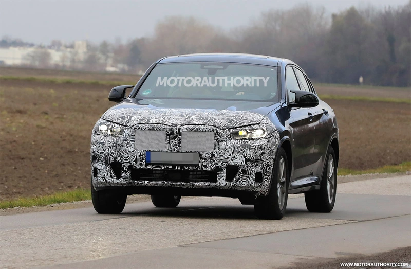 Spy shots of the 2022 BMW X4: mid-cycle update