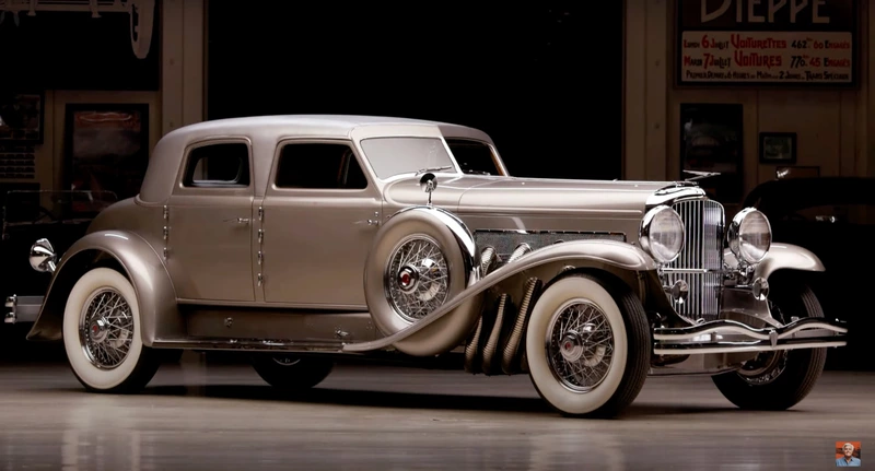 The famous "20 Grand" Duesenberg visited Jay Leno's garage.